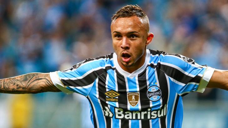 Эвертон перейдет в Бенфику