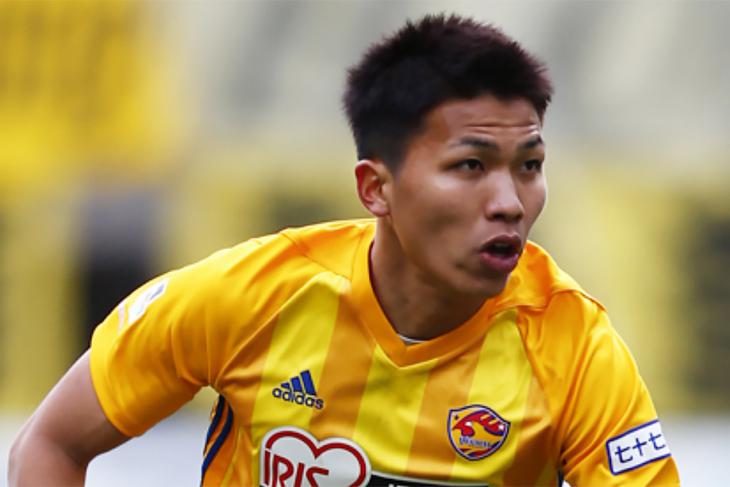 Такума Нисимура