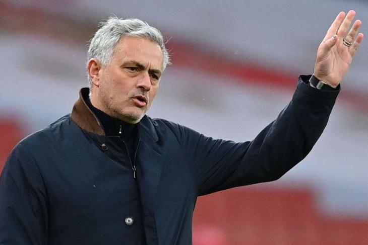 Моуриньо уволен из Тоттенхэма