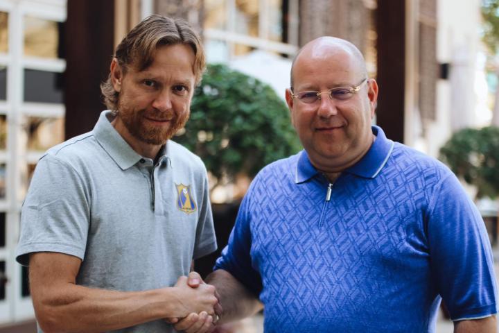 Валерий Карпин продлил контракт с Ростовом