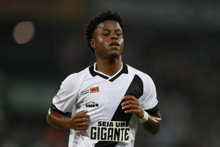 Лукас Сантос