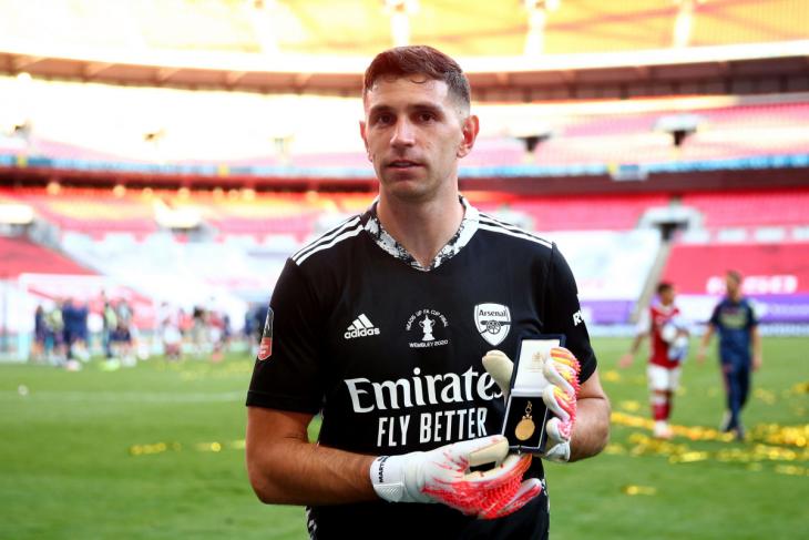 Эмилиано Мартинес