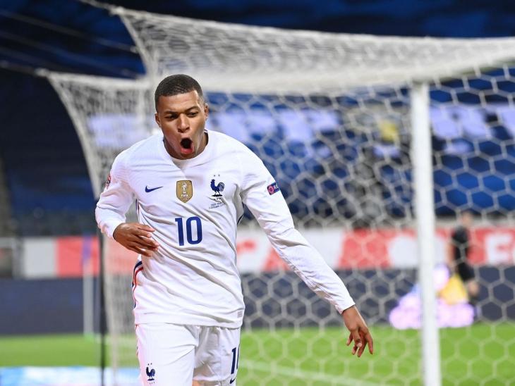 Мбаппе намерен сменить команду