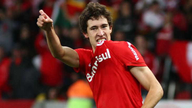 Родриго Доурадо 