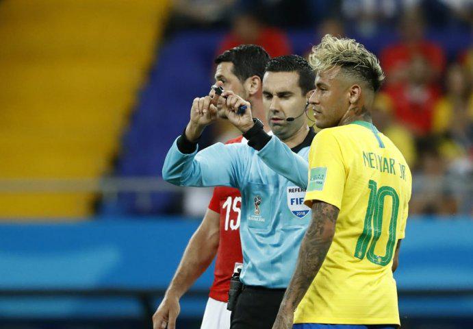 Судья матча с Неймаром