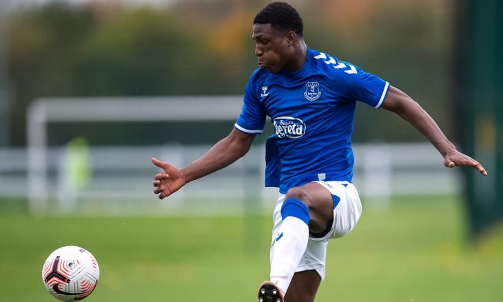 Тьерри Смолл