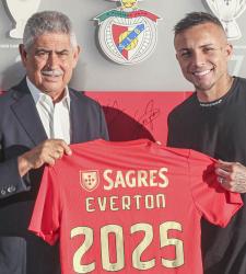 Эвертон Соареш