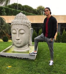 Буддисты раскритиковали Роналду за его фото