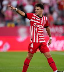 «Барселона» нашла нового правого защитника