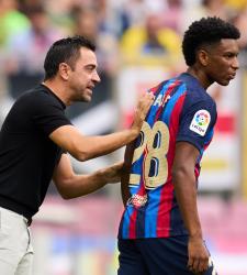 «Барселона» предлагает контракт любимчику Хави