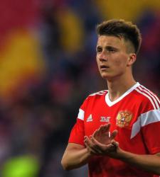 Александр Головин