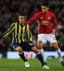 Моуриньо рискует потерять Смоллинга на игру с «Челси» 