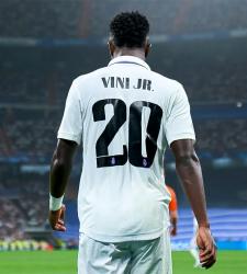 Винисиус пугает «Реал» уходом в «ПСЖ»