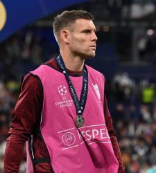 Срочно: Милнер подписал контракт с клубом  