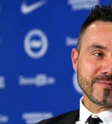 «Ливерпуль» и «МЮ» начинают битву за Де Дзерби