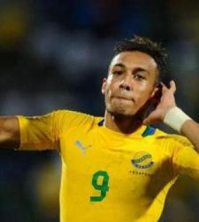 Пьер-Эмерик Обамеянг 500x356