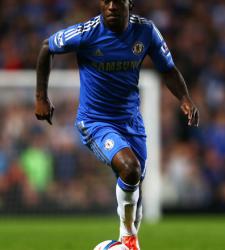 Виктор Мозес 396x594